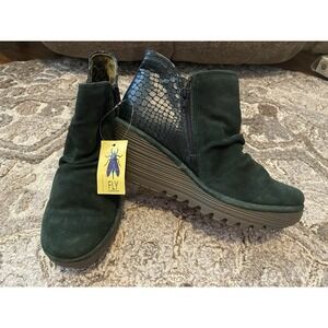 NEW Fly London Yamy Wedge Ankle Side Zip Boots Green Suede Size 41 (US 10-10.5)